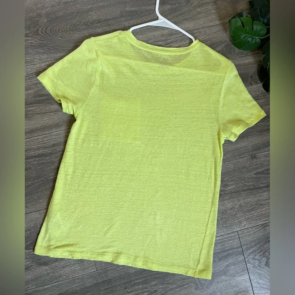 J. Crew Knit Goods Linen Crewneck Pocket T-shirt in Chartreuse. Size M